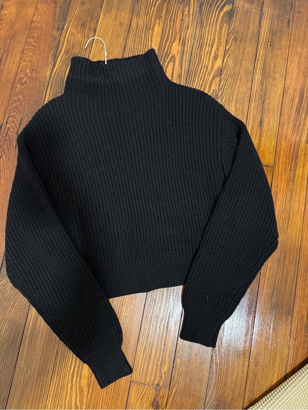 Aritzia Wilfred Black Ribbed Cropped Turtleneck Sweater
